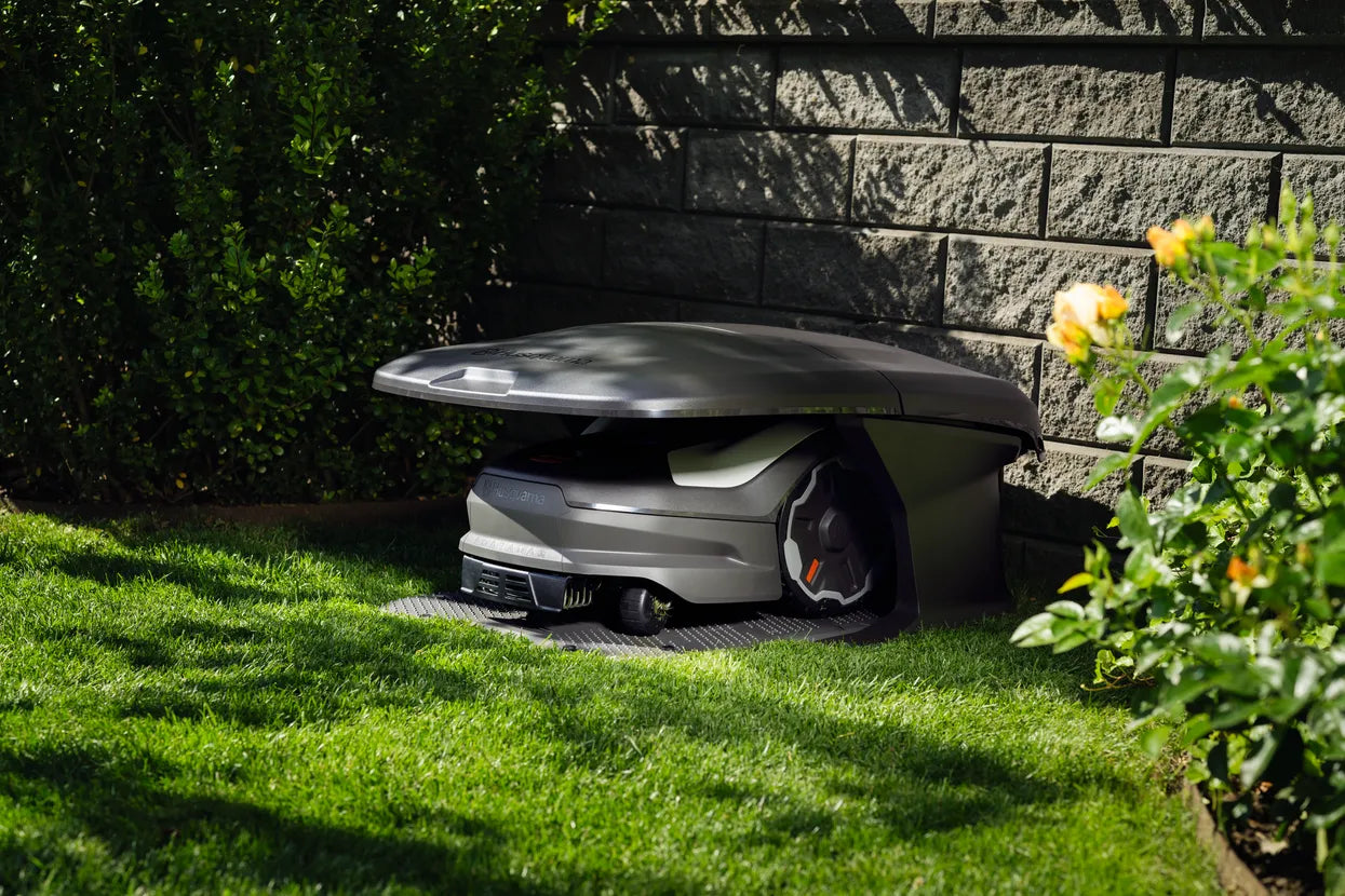 Automower garage small